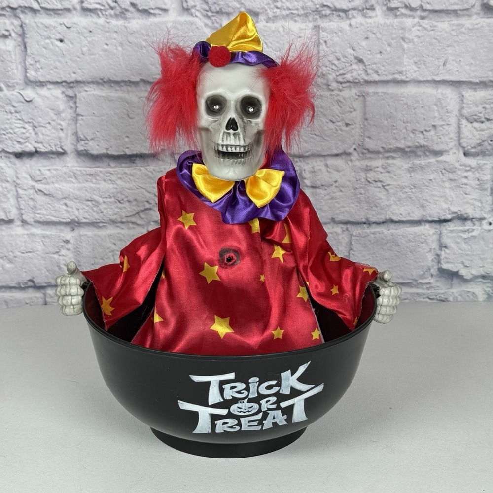 RARE Skeleton Clown Animated Lighted Candy Bowl Halloween Trick or Treat VIDEO